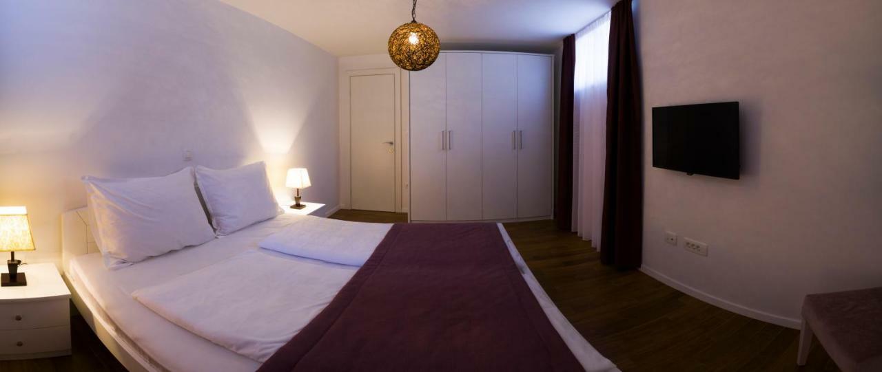 Residence Villa Bacvice Private and heated pool Сплит Екстериор снимка
